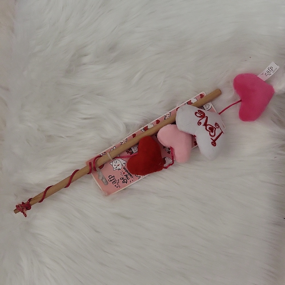 Brand New AFP VALENTINE HEARTS CAT TEASER TOY